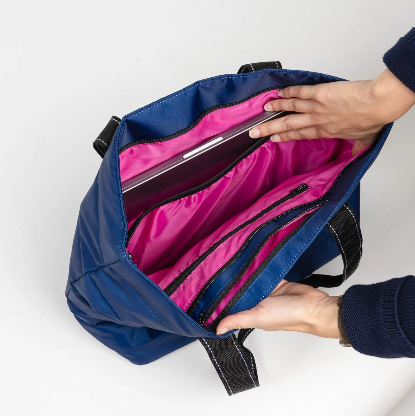 Layover Puffer Bag by Scout