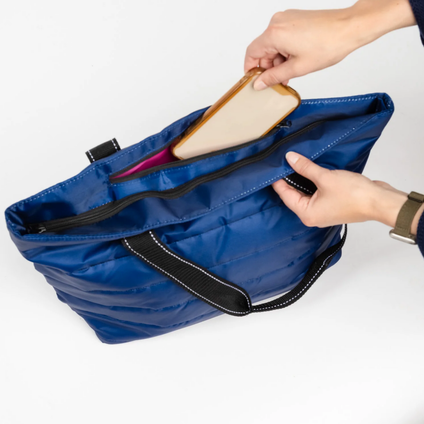 Layover Puffer Bag by Scout